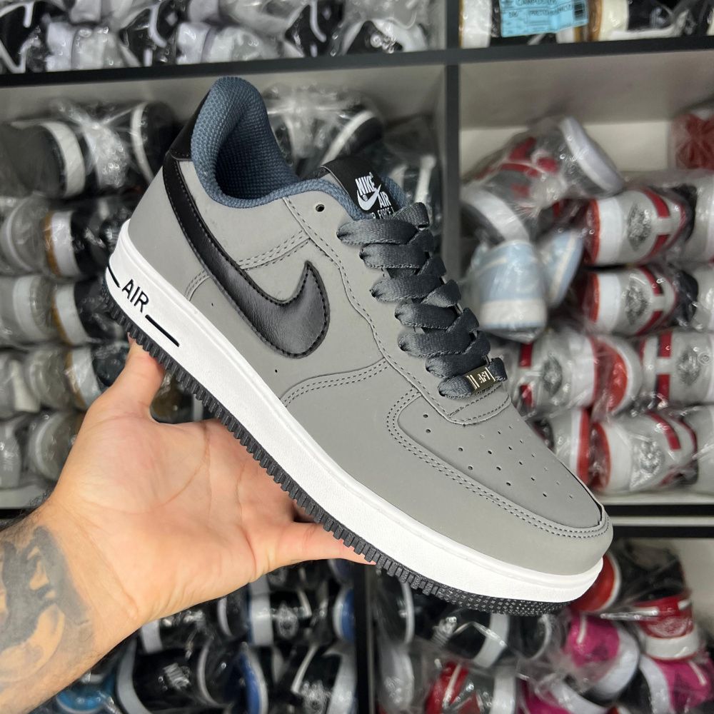 Air Force 1 x Grafite Preto