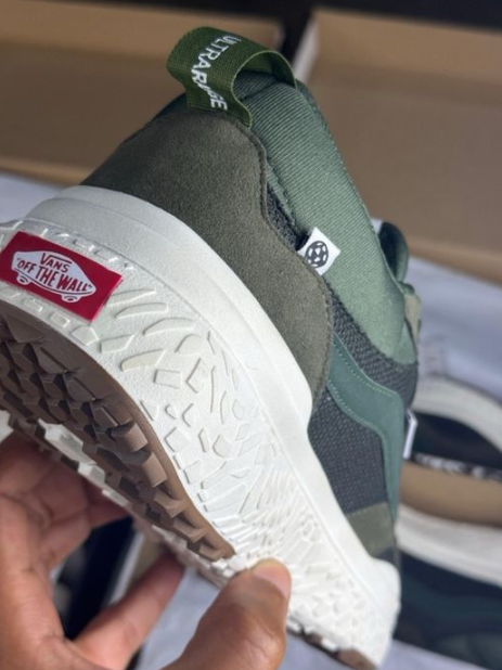 UltraRange Neo - (Linha Premium) x Verde Militar